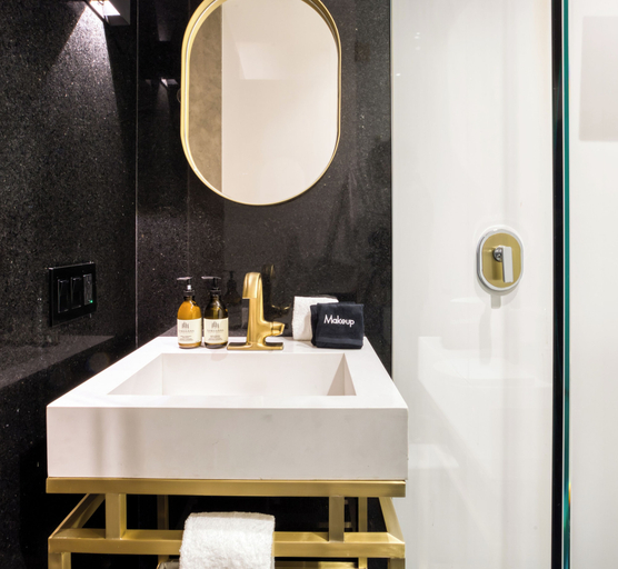 Bathroom 3, El Alfonsa, Mexico City
