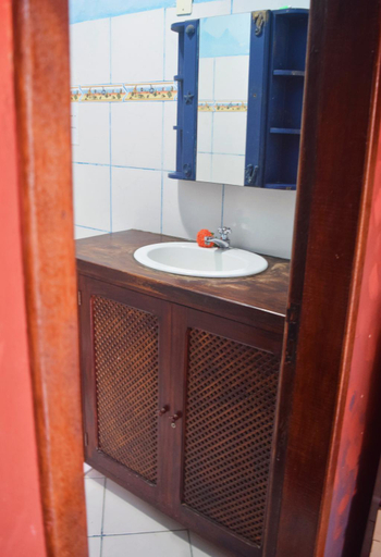 Others 5, Leo's Clan Beach Hostel, Parati