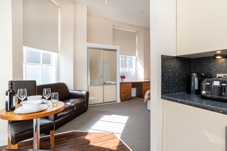 Others 5, Victoria Court Suites - Aberdeen, Aberdeen