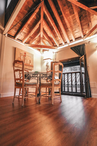 Others 2, Casa Airosas, Toledo