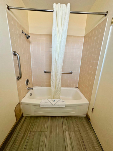 Bathroom 4, Rodeway Inn Boardman - Hermiston, Morrow