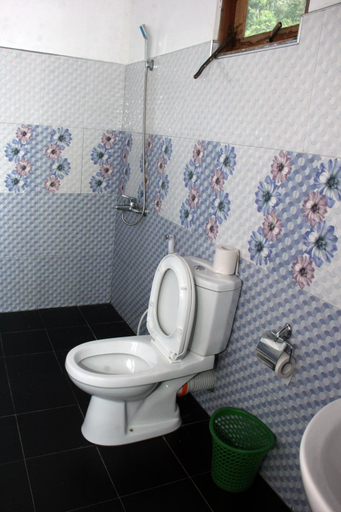 Bathroom 3, Cascade Vally, Ella