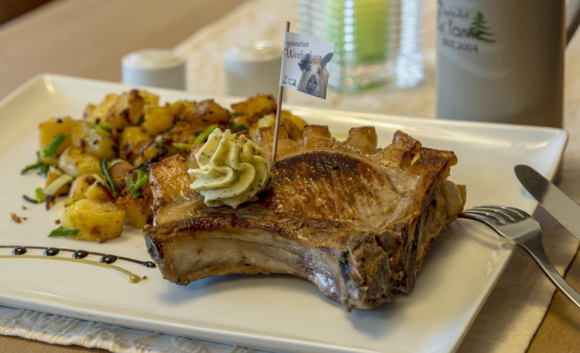 Food & Drinks 5, ランドガストホフ ツア タンネ, Gotha