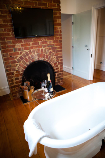 Others 3, Belmont at Beechworth 2 bedrooms, 2 bathrooms, 2 couples, Indigo - Pt A