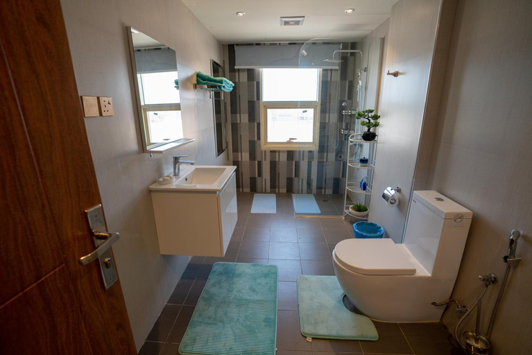 Bathroom 4, Suite blue, Dammam