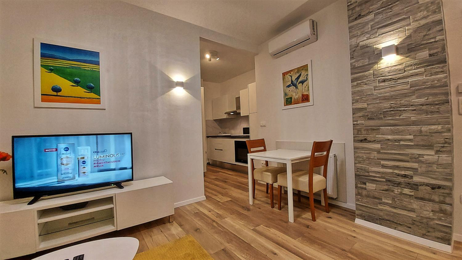 3, Apartments Square, Zagreb