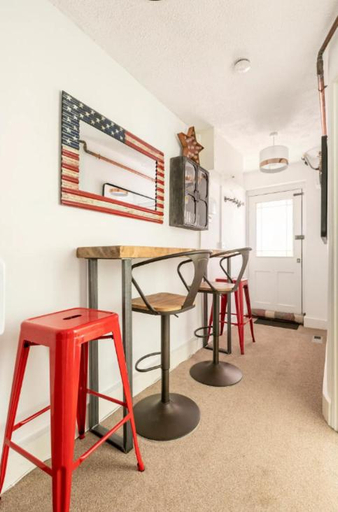 Others 4, Lovely Private Accommodation with own Garden, Kent