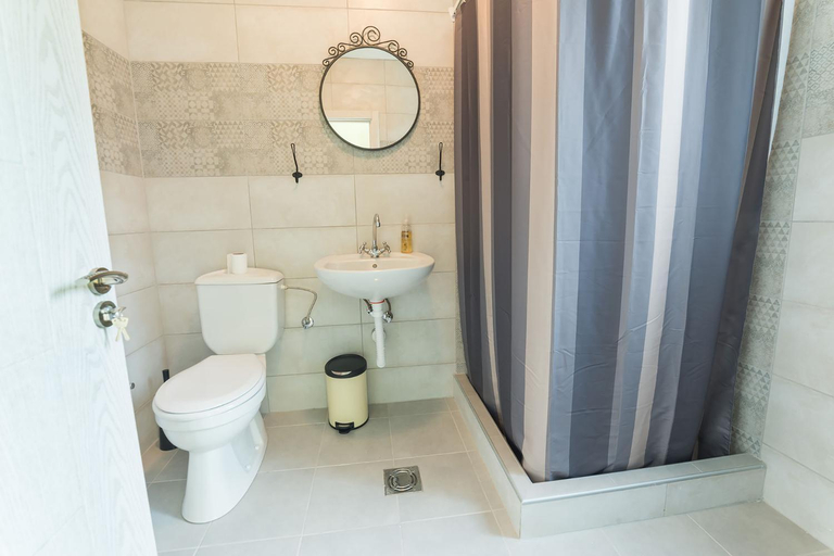 Bathroom, Q PODGORICA Beds,Rooms and Friends