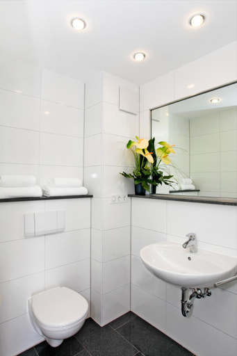 Others 5, Hotel Apartment Laforsch, Offenbach