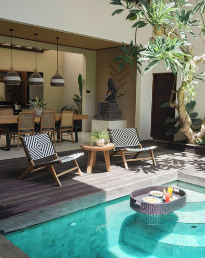Swimming Pool 17