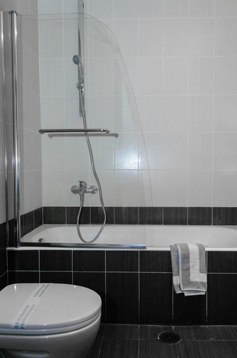 Bathroom 4, Agamemnon Hotel, Peloponnese