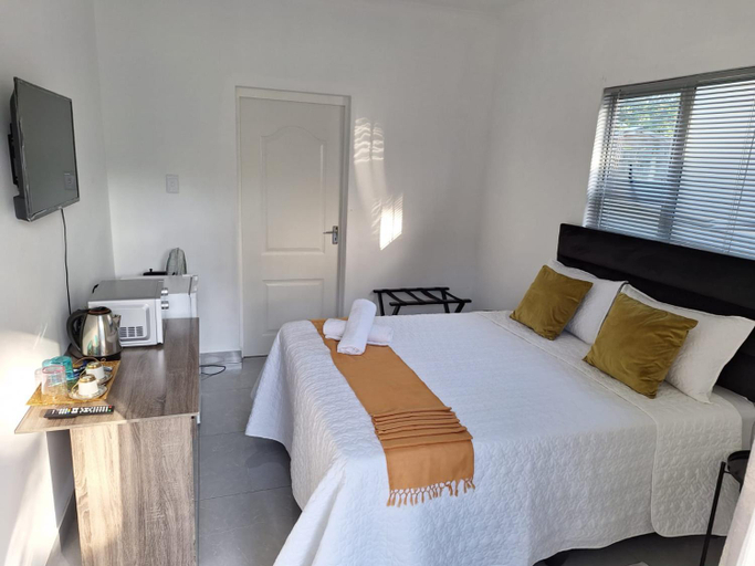Others 4, AveBulela Penthouse, Uthungulu