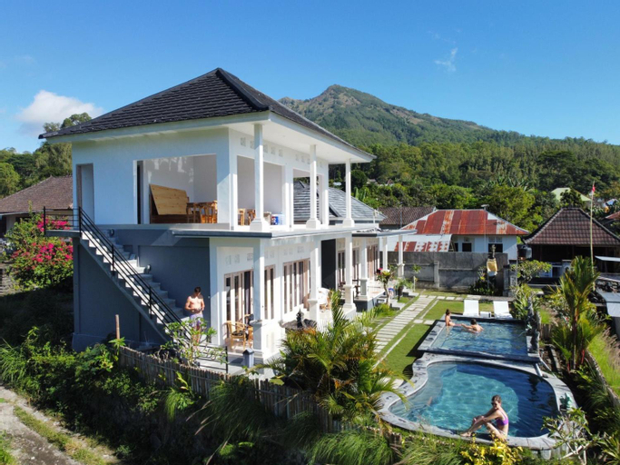Batur Pyramid Guesthouse, Bangli
