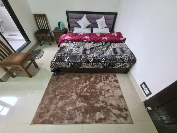 Others 5, Royal Pamposh Hotel, Srinagar