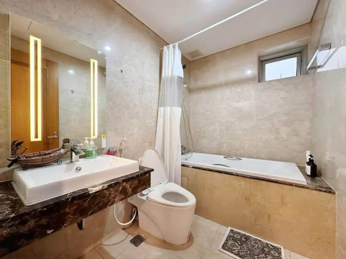 Bathroom 3, Emerald Pavillon Suites Saigon, District 3