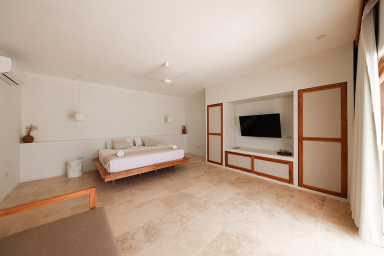 Bedroom, Hide and Seek Resort, Tola