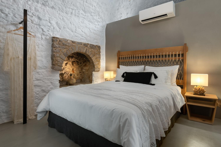 Bedroom 2, Kaminos Boutique Hotel, South Aegean