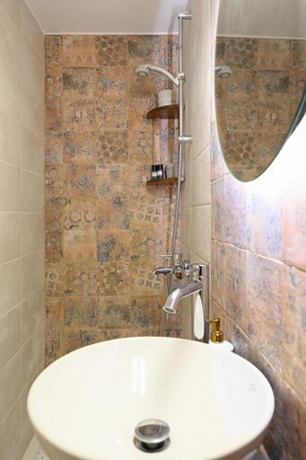 Bathroom 2, Casa Iolanda I, Ionian Islands