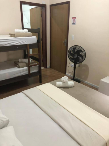Bedroom 2, Taipas Pousada e Camping, Iporanga