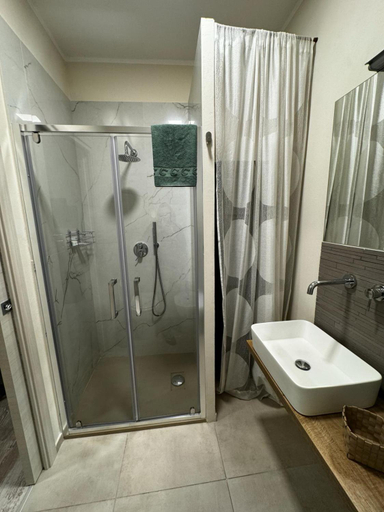 Bathroom 3, La Casa del Mandorlo, Agrigento