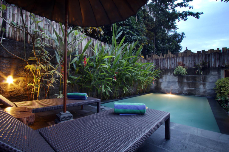 Swimming Pool 14