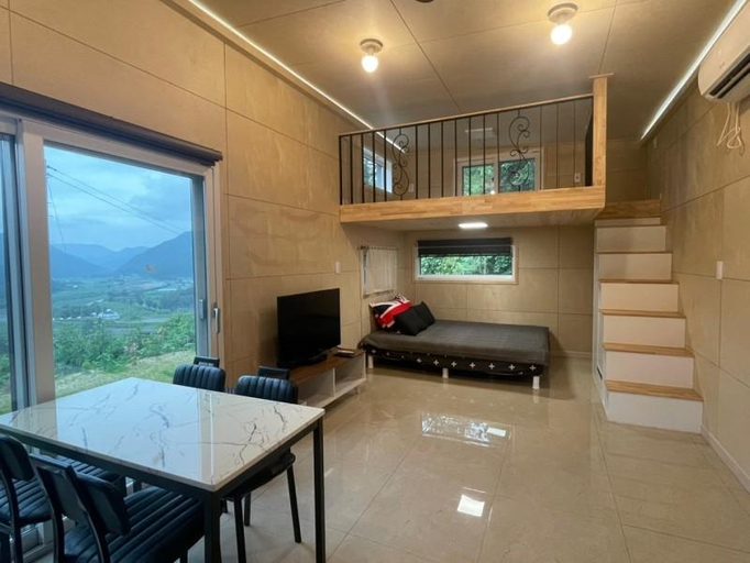 3, Yeongwol Peekaboo Pension, Yeongwol