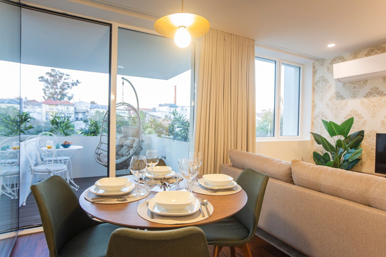 Others 5, Bombarda 250 by LovelyStay, Porto