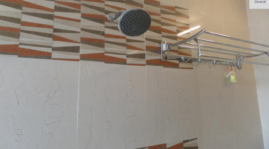 Bathroom, Hotel Saiprasad Solapur Pure Veg Hotel, Solapur