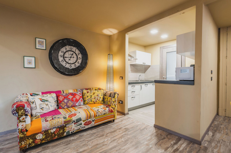 Others 5, Ursino apartment with balcony by Wonderful Italy, Catania