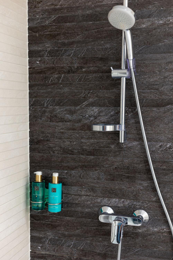 Bathroom 3, Avand Apartments Debrecen, Debrecen