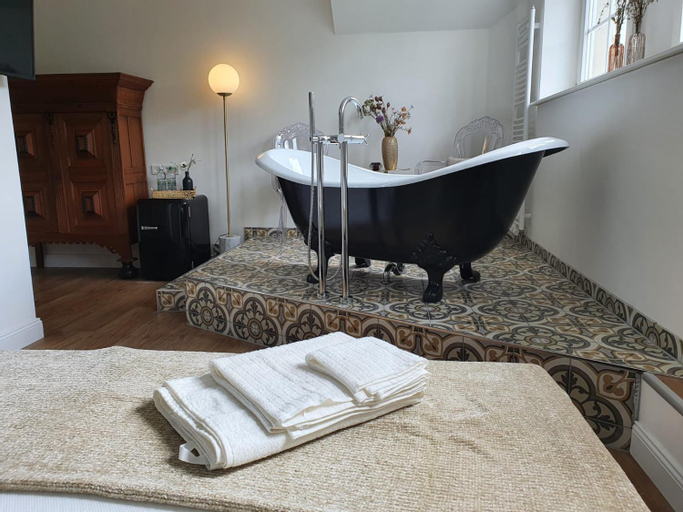 Bathroom 2