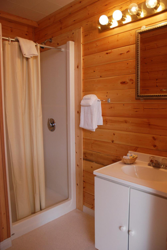 Bathroom 4, Triple J Hotel, Yukon