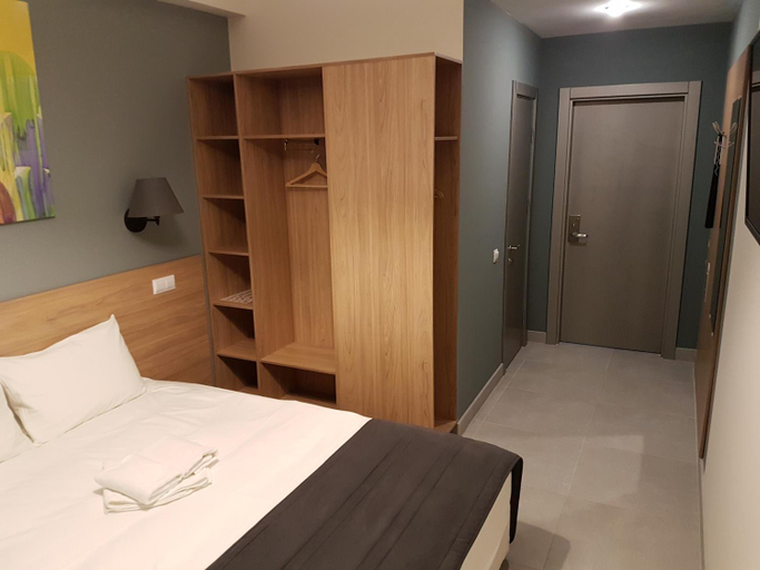 Others 5, Hotel 41, Tyumen'