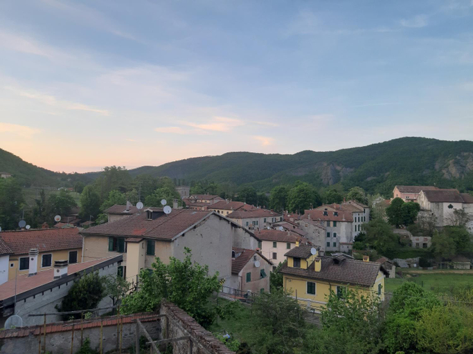 Others 3, Il Glicine B&b, Alessandria