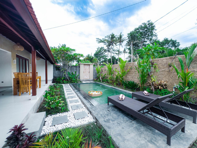 Swimming Pool 12