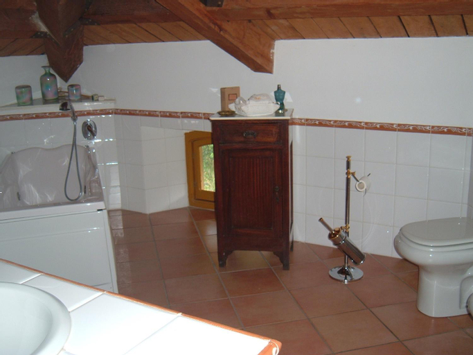 Bedroom 3, L'Oasi, Genova
