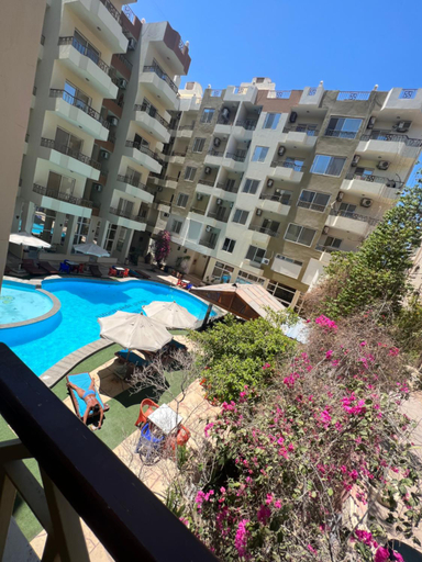 Others 4, Paradise Hill Compound, Al-Ghurdaqah