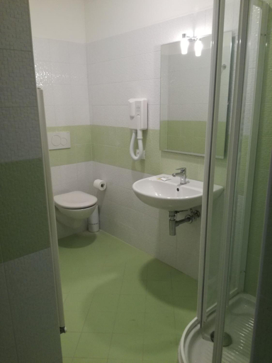 Bathroom 4, HOTEL SETTIBI 20m dalla spiaggia, Teramo