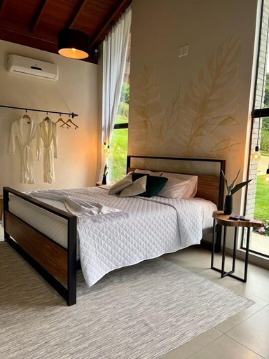 Bedroom 2, Chalé Village Jângal, Machado