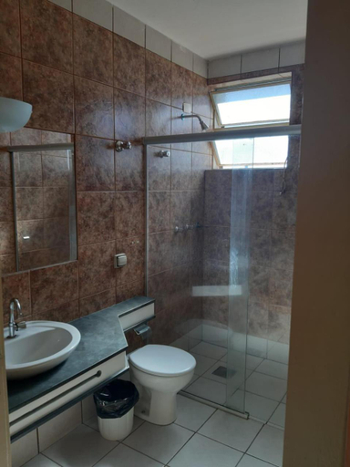 Bathroom, Hotel Nautico, Três Marias