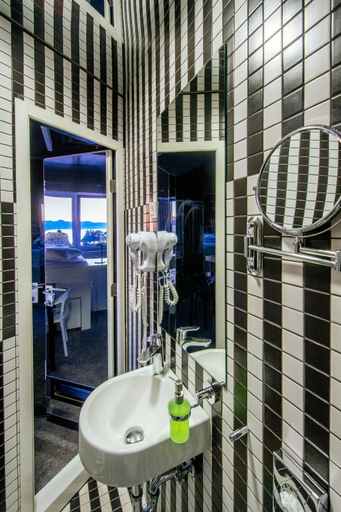 Bathroom 3, Boutique Hostel Forum, Zadar