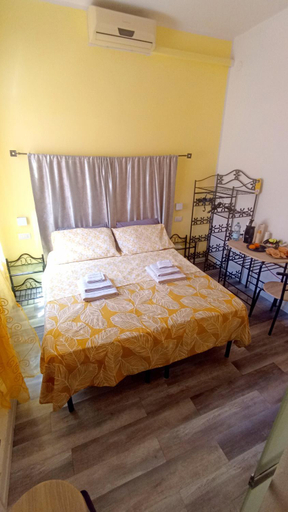 Others 2, B&B Sa Casadina, Cagliari