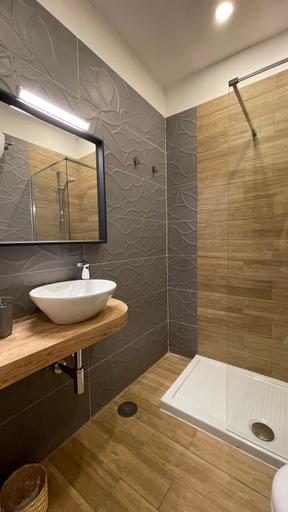 Bathroom 2, studionapoli112, Napoli