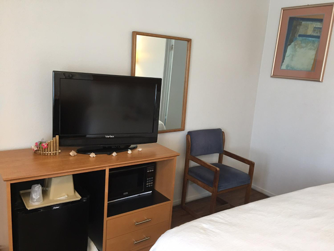 Bedroom 4, Oceanview Motel - Huntington Beach, Orange