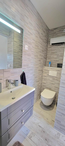 Bathroom, Chez Manon et Stephane, Saône-et-Loire