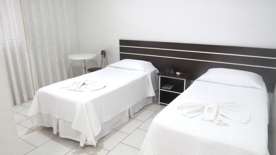 Bedroom 3, Laf Hotel, Registro