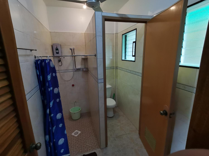Bathroom 5, Nickles Park Resort, Panglao