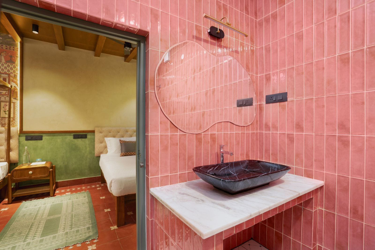 Bathroom 3, Sea Gadabout Beach Villa, Viluppuram