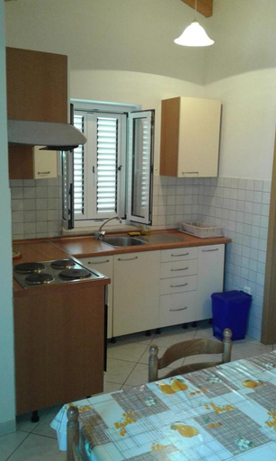 Food & Drinks, Apartment Romana, Ilovik