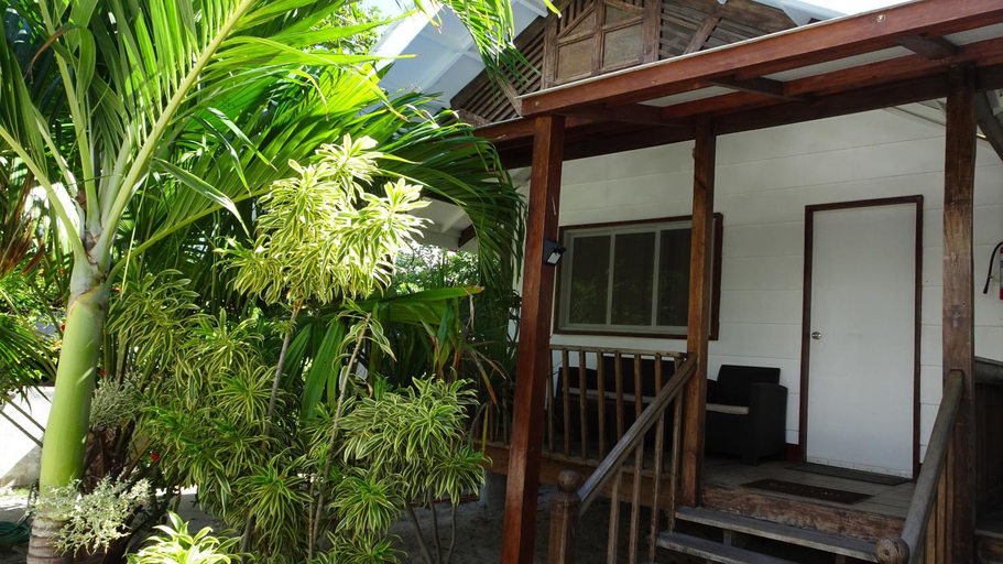 Others 5, Threshershack Inn, Daanbantayan
